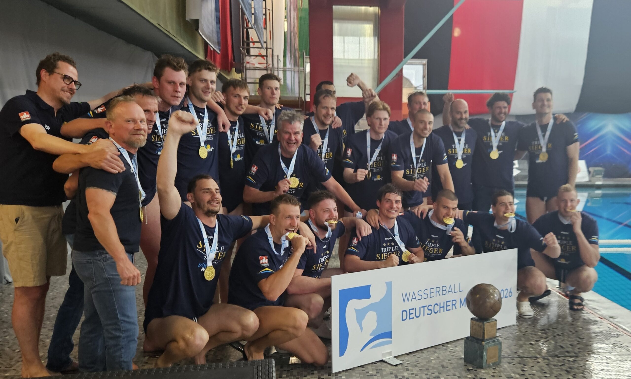 Waspo 98 Hannover erneut Deutscher Wasserball-Meister | Titelverteidigung und Double perfekt gemacht