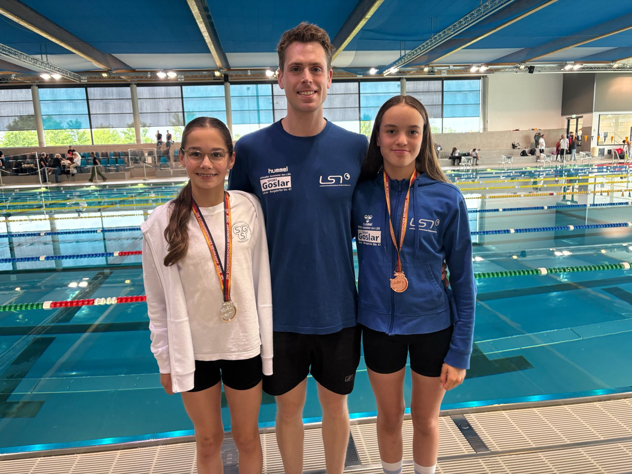 Clementine Putzer schwimmt zu Silber in der Schmetterlingskombination